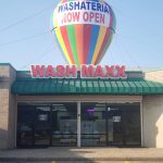 wash-maxx-rooftop-balloon