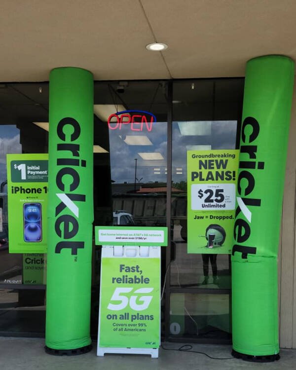 10Ft Tall Cricket LED Pillar Inflatable - Image 3