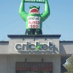 cricket-huge-sale-giant-inflatable-balloon