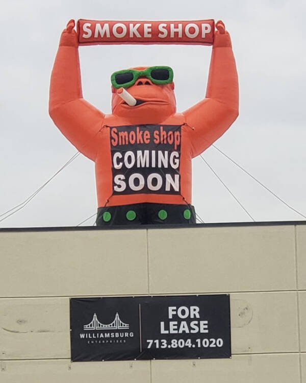 22 Ft Smoke Shop Giant Inflatable Gorilla