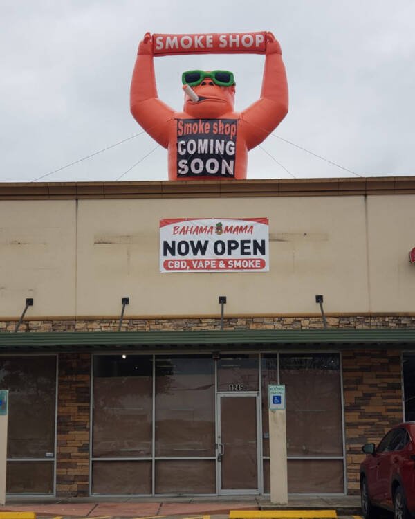 22Ft Smoke Shop Coming Soon Giant Inflatable Gorilla | BUY OR RENT - Image 3