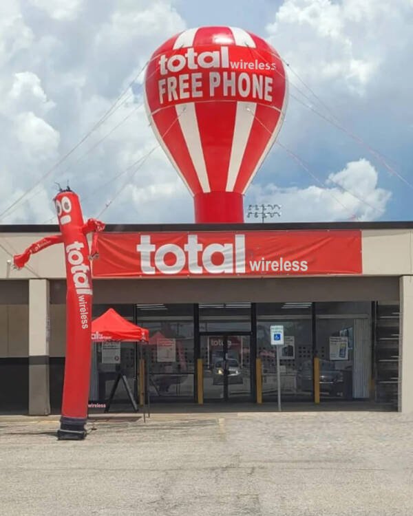 Total Wireless Giant Roof Top Balloon