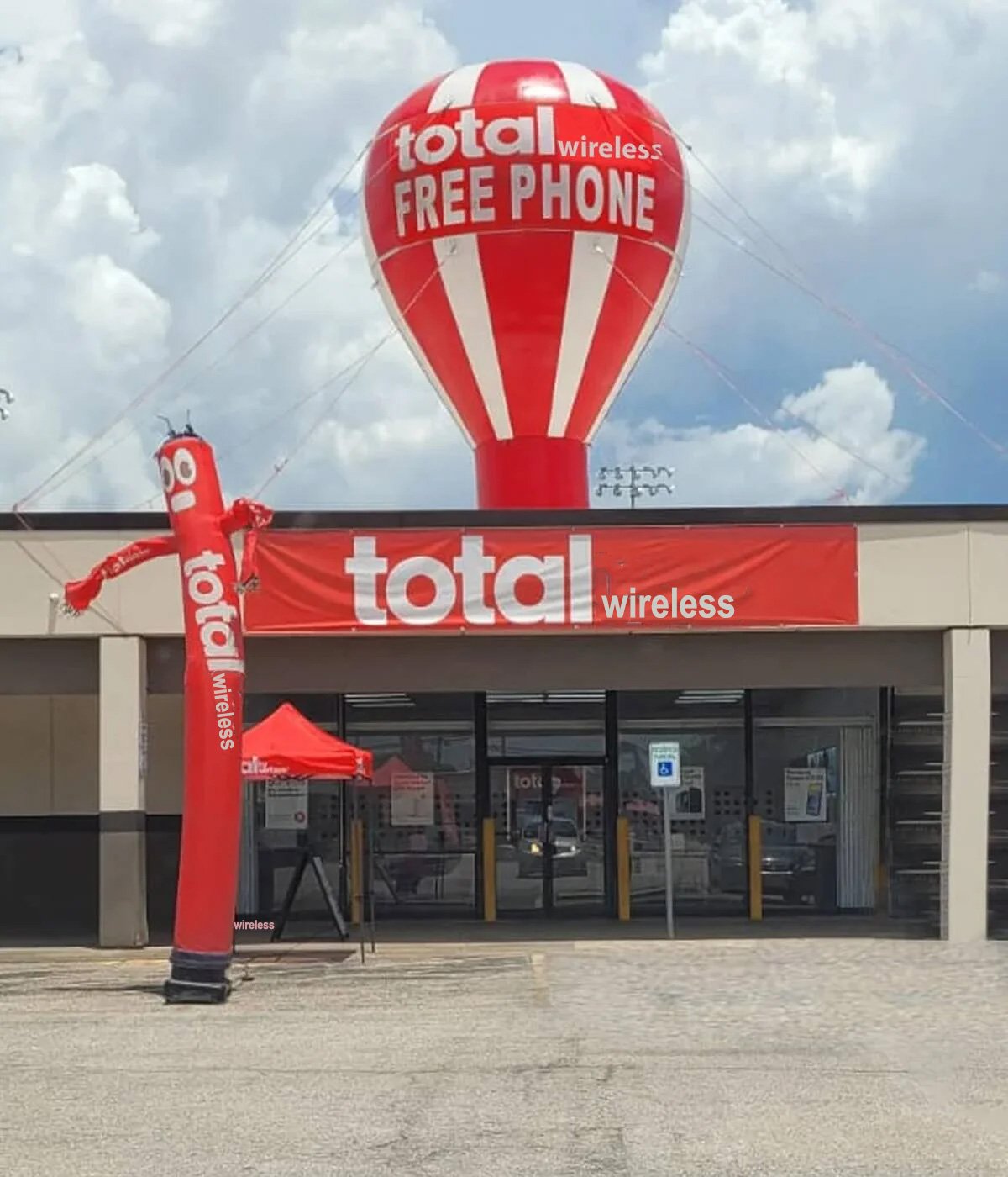 Total Wireless Giant Roof Top Balloon