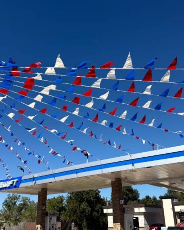Buy-Pennants-Flag-For-Grand-Opening-Gas-Stations-USA