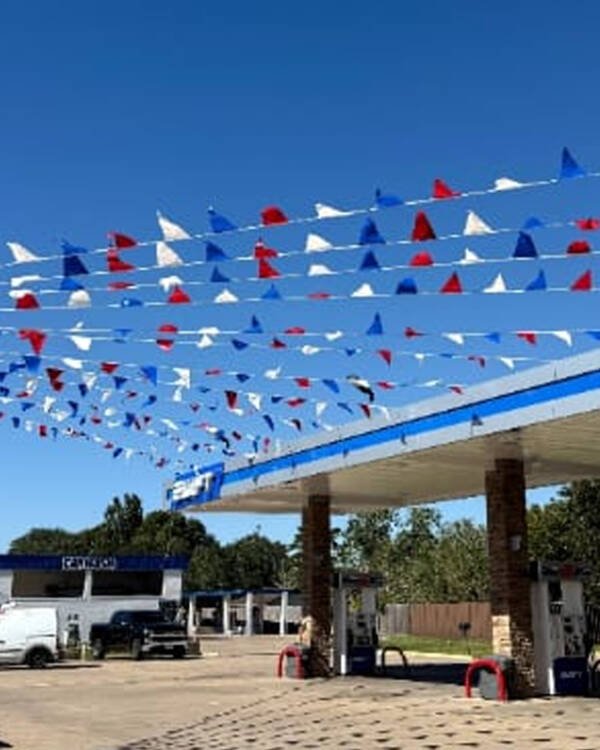 Best Grand Opening Advertising Pennant Flags – Custom Promotional String Flags USA & Canada - Image 10