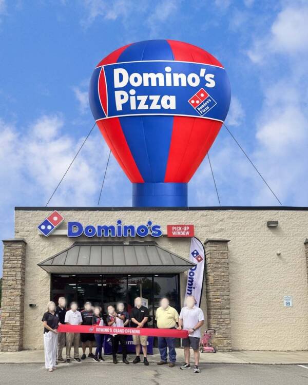 22ft Domino’s Pizza rooftop balloon