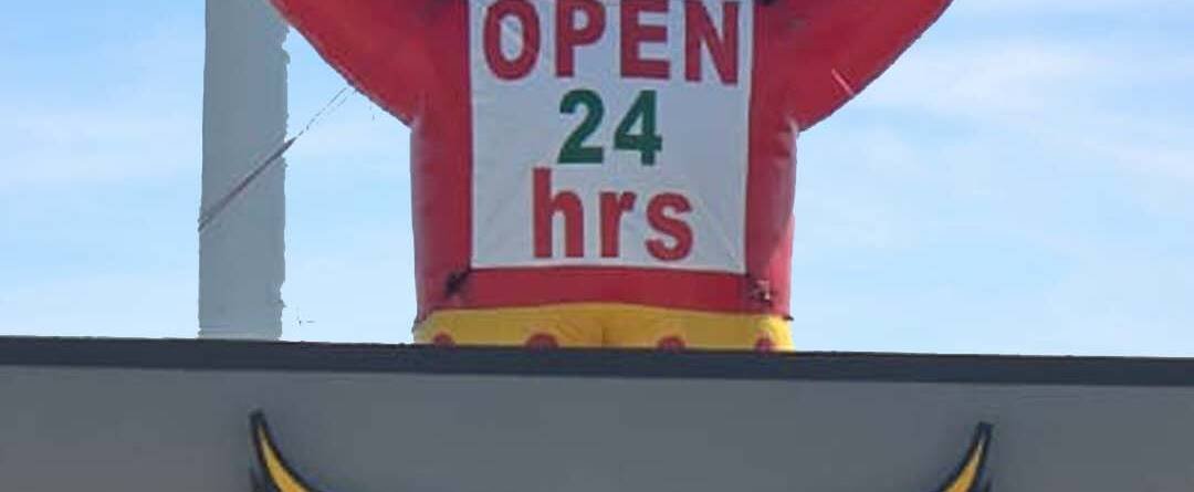 22ft smoke shop giant inflatable gorilla rooftop balloon